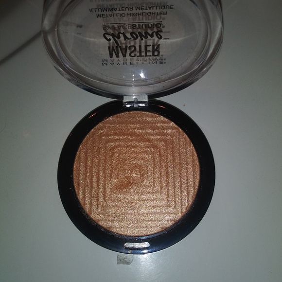 Maybelline Master Chrome highlighter - Picture 2 of 3